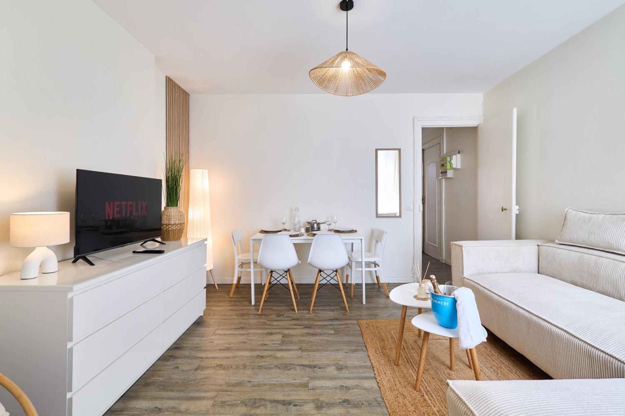 Le Petillant, Gare Centre-Ville, Netflix, Wifi Reims Exteriör bild
